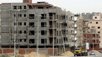 أزمة تسعير العقارات في عيون النواب.. رئيس لجنة الإسكان: إيقاف تراخيص البناء لمدة 4 سنوات وراء ذلك.. ونائب: ارتفاع سعر مكونات المنتج تسبب في زيادة أسعار الوحدات السكنية أزمة تسعير العقارات في عيون النواب.. رئيس لجنة الإسكان: إيقاف تراخيص البناء لمدة 4 سنوات وراء ذلك.. ونائب: ارتفاع سعر مكونات المنتج تسبب في زيادة أسعار الوحدات السكنية