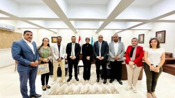 رئيس جامعة الأقصر تستقبل وفد هيئة الرعاية الصحية لبحث سبل التعاون المشترك