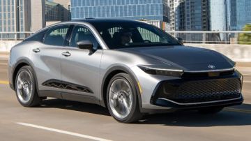 شاهد تويوتا كراون 2026 بقوة خفية جديدة شاهد تويوتا كراون 2026 بقوة خفية جديدة