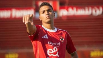 طبيب الأهلي يحذر ياسين مرعي من الاستعجال في العودة للمباريات ..تفاصيل طبيب الأهلي يحذر ياسين مرعي من الاستعجال في العودة للمباريات ..تفاصيل