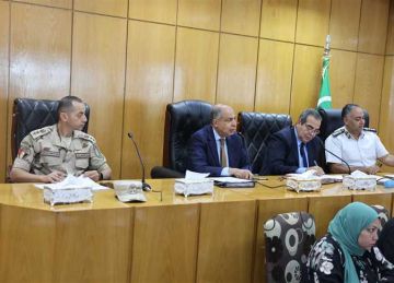 محافظ المنيا: دوريات متواصلة لإحكام السيطرة على منظومة النظافة.. وغرامة 5 آلاف جنيه ضد المخالفين