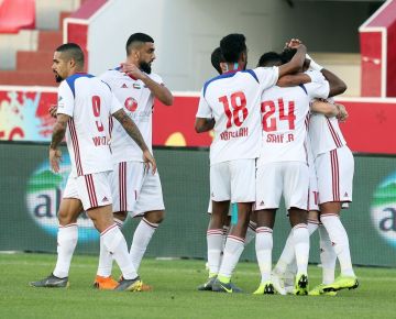 الشارقة الإماراتي يفوز 4-3 على الغرافة القطري بأبطال آسيا