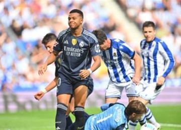 بـ10 لاعبين.. مبابي يقود ريال مدريد لتخطي سوسيداد في الدوري الإسباني بـ10 لاعبين.. مبابي يقود ريال مدريد لتخطي سوسيداد في الدوري الإسباني