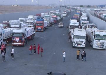 تحرك الفوج الثاني من قافلة المساعدات الـ36 من مصر باتجاه قطاع غزة