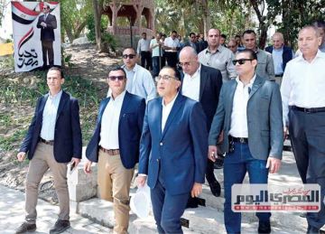رئيس الوزراء يتفقد عددا من مشروعات إعادة إحياء مناطق القاهرة التاريخية
