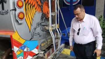 ضبط سيارتين بدمياط بكمية كبيرة من السولار المدعم قبل بيعهم بالسوق السوداء ضبط سيارتين بدمياط بكمية كبيرة من السولار المدعم قبل بيعهم بالسوق السوداء