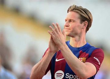  عودة دي يونج .. قائمة برشلونة لمباراة نيوكاسل في دوري أبطال أوروبا