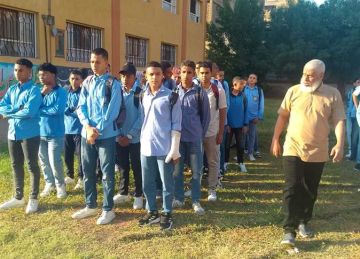 في أول أيام الدراسة.. مدير تعليم قوص يشهد طابور الصباح وتحية العلم بالمدرسة الثانوية العسكرية