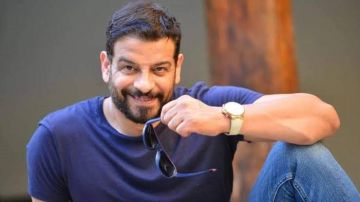 في ذكرى رحيله الثانية.. أشرف مصيلحي تزوج من مخرجة مشهورة وهذه أبرز محطاته الفنية في ذكرى رحيله الثانية.. أشرف مصيلحي تزوج من مخرجة مشهورة وهذه أبرز محطاته الفنية