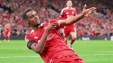 كأس كاراباو.. ليفربول يتقدم على ساوثهامبتون بهدف إيزاك في الشوط الأول