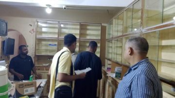 محافظ أسيوط: ضبط كميات كبيرة من الأدوية داخل صيدلية غير مرخصة خلال حملة تفتيشية