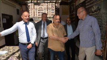 محافظ أسيوط يتابع انتظام العملية التعليمة ويتفقد مدرسة بدر الرسمية للغات