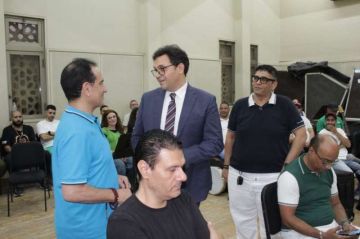 وزير الثقافة يشهد بروفة النجم محمد ثروت لاحتفالية المولد النبوي بدار الأوبرا ويشيد بمشاركته