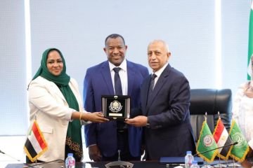 الأكاديمية العربية توقع مذكرة تفاهم مع كلية النهضة بالسودان لدعم التعاون المشترك الأكاديمية العربية توقع مذكرة تفاهم مع كلية النهضة بالسودان لدعم التعاون المشترك
