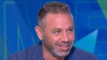 حازم إمام يدافع عن تريزيجيه: ليه مانفتكرش الحلو؟ 