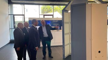 رئيس القابضة للمطارات يبحث مع شركة ألمانية التعاون في حلول الاتصالات والملاحة الجوية