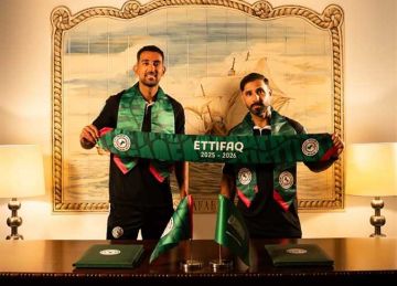 فينالدوم يقود هجوم الاتفاق ضد الأهلي في الدوري السعودي.. وموقف كوكا فينالدوم يقود هجوم الاتفاق ضد الأهلي في الدوري السعودي.. وموقف كوكا