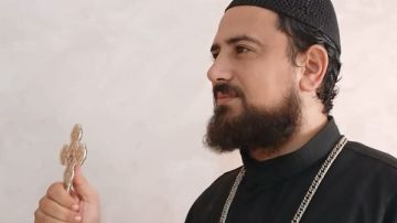 لا تتعاملوا معه.. الكنيسة القبطية الأرثوذكسية تحذر من منتحل صفة كاهن