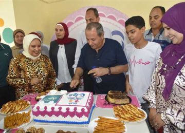 محافظ بورسعيد يفتتح حضانة ومسجد ويتفقد مركز شباب مدينة سلام مصر