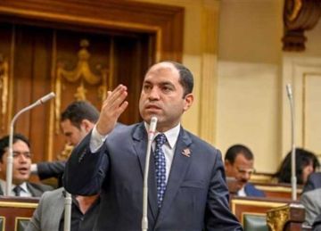 برلماني يكشف حقيقة فرض الحصول على موافقات أمنية لصرف وإيداع الشيكات بالبنوك برلماني يكشف حقيقة فرض الحصول على موافقات أمنية لصرف وإيداع الشيكات بالبنوك