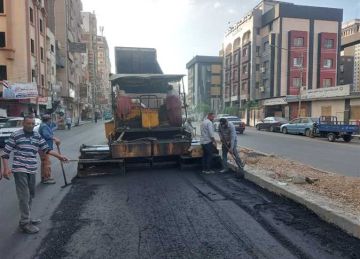 بطول 800 متر.. محافظ الدقهلية يتابع المرحلة الثانية لرصف شارع الجلاء بالمنصورة بطول 800 متر.. محافظ الدقهلية يتابع المرحلة الثانية لرصف شارع الجلاء بالمنصورة