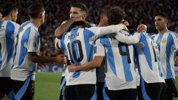 بعد ميسي.. لاعب جديد يودع جماهير الأرجنتين