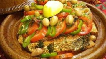 طاجن السمك المغربي .. نكهة البحر بالتوابل الشرقية طاجن السمك المغربي .. نكهة البحر بالتوابل الشرقية