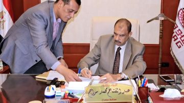 محافظ سوهاج يعتمد المرحلة الثالثة لقبول الطلاب بالصف الأول الثانوي للعام الدراسي 2025 2026 محافظ سوهاج يعتمد المرحلة الثالثة لقبول الطلاب بالصف الأول الثانوي للعام الدراسي 2025 2026