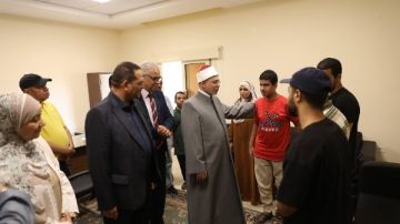 رئيس جامعة الأزهر ونائبه يطمئنان على تسكين طلاب الحالات الخاصة