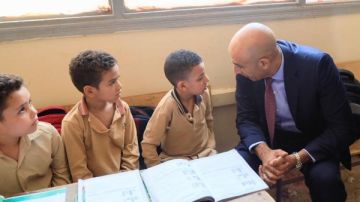 وزير التعليم يتفقد 3 مدارس بأبو قرقاص ويؤكد على أهمية مادة البرمجة