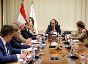 وزير قطاع الأعمال العام يجتمع بمجلس إدارة النصر للإسكان والتعمير ويوجه بتعظيم الاستفادة من الأصول