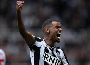 إيزاك إلى ليفربول.. الصفقة تكتمل بعد مفاوضات ماراثونية