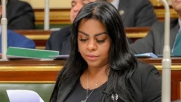 النائبة نيفين حمدي تدين بأشد العبارات الهجوم الإسرائيلي على قطر