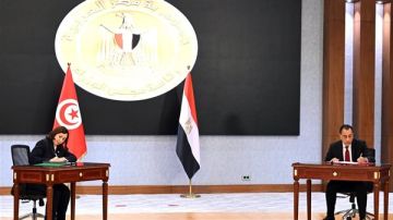 رئيسا وزراء مصر وتونس يشهدان توقيع 8 وثائق في عدد من مجالات التعاون