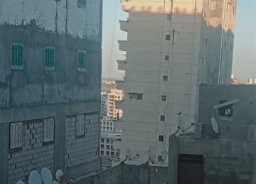 ميل عقار من 21 طابقا شرق الإسكندرية.. وتدخل عاجل من حي المنتزة (صور) ميل عقار من 21 طابقا شرق الإسكندرية.. وتدخل عاجل من حي المنتزة (صور)