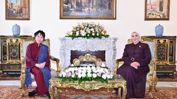 السيدة انتصار السيسي: أرحب بحرم رئيس سنفافورة في بلدها الثاني مصر السيدة انتصار السيسي: أرحب بحرم رئيس سنفافورة في بلدها الثاني مصر