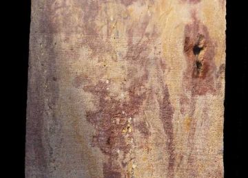 الكشف عن نسخة جديدة وكاملة من مرسوم كانوب الشهير للملك بطليموس الثالث (تفاصيل)