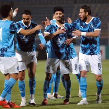بيراميدز يفوز بثلاثية على الأهلي السعودي ويتوج بكأس القارات الثلاث