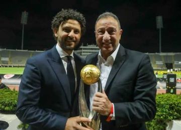 «سعيد بقرارك ومترجعش فيه».. رسائل نجم الأهلي السابق لـ محمود الخطيب