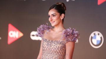 أنيقة جدا.. أمينة خليل تتألق بإطلالة صيفية على الشاطئ