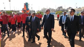 رئيس جامعة قناة السويس يتابع انتظام الدراسة بكلية العلاج الطبيعي في ثاني أيام العام الجامعي الجديد