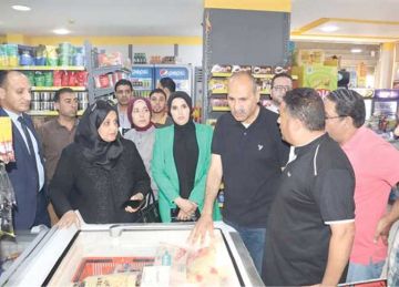 سلامة الغذاء : حملات مكثفة على الأسواق في المحافظات والمناطق الصناعية سلامة الغذاء : حملات مكثفة على الأسواق في المحافظات والمناطق الصناعية