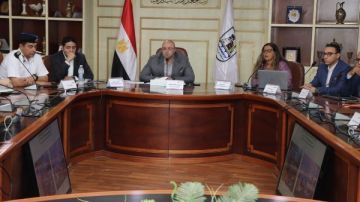 أخبار بني سويف المحافظ يطلق شارة بدء المسيرة الرياضية للتوعية بأضرار ومخاطر الإدمان.. ويشهد احتفال الأوقاف بذكرى المولد النبوي الشريف أخبار بني سويف المحافظ يطلق شارة بدء المسيرة الرياضية للتوعية بأضرار ومخاطر الإدمان.. ويشهد احتفال الأوقاف بذكرى المولد النبوي الشريف