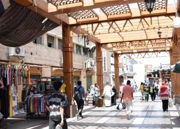 بدء تطبيق المواعيد الشتوية لفتح وغلق المحلات والمطاعم والمقاهي في أسوان بدء تطبيق المواعيد الشتوية لفتح وغلق المحلات والمطاعم والمقاهي في أسوان