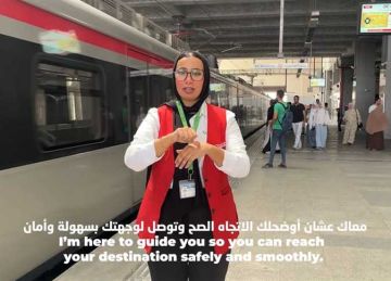 بمناسبة اليوم العالمي للغة الإشارة.. تعيين موظفين من ضعاف السمع لخدمة ركاب الخط الأخضر وقطار العاصمة 