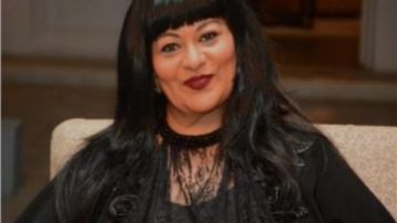 فريدة سيف النصر تستغيث بعد تعرض شقيقها لأزمة قلبية حادة