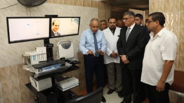 محافظ الجيزة ينهي مشكلة صرف علاج أحد المرضى خلال افتتاح توسعات بمستشفى إمبابة