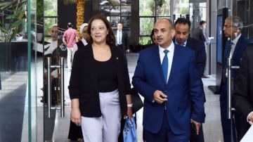 رئيس الهيئة التونسية للاستثمار تتفقد مركز خدمات المستثمرين