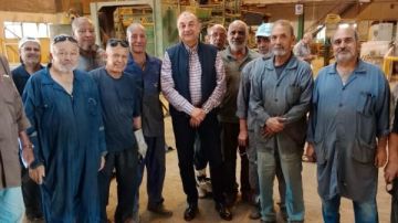 وزير قطاع الأعمال العام يتفقد شركتي النصر للمواسير و سيجوارت ويتابع سير العمليات الإنتاجية