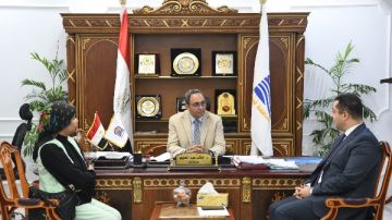 أخبار قنا تسليم عقود عمل لأوائل الخريجين بمدرسة مياه الشرب والصرف الصحي.. واعتماد المخطط التفصيلى لعاصمة المحافظة أخبار قنا تسليم عقود عمل لأوائل الخريجين بمدرسة مياه الشرب والصرف الصحي.. واعتماد المخطط التفصيلى لعاصمة المحافظة